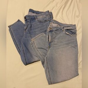 2 pair Old Navy super skinny jeans size 22